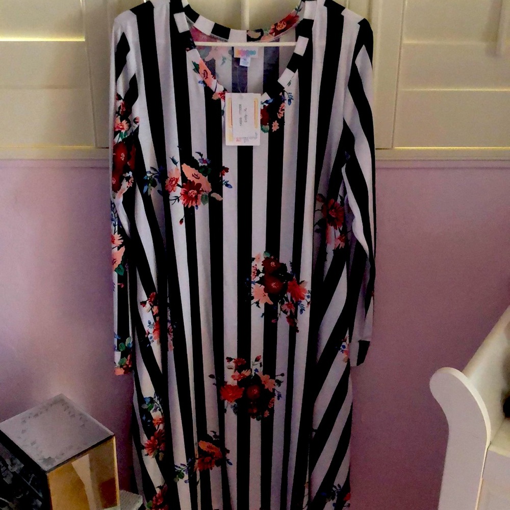 Lula rose new with tags xl Emily dress